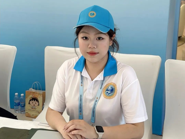 太阳城集团官方网站青年志愿者为上合作组织人工智能合作论坛提供高效服务_fororder_wps_doc_4
